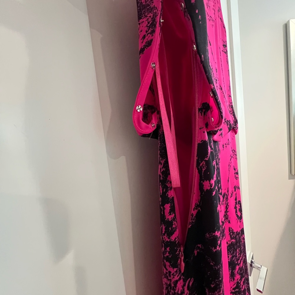 Halston -Elegant Pink and Black Dress size 8 NWOT - Picture 5 of 9